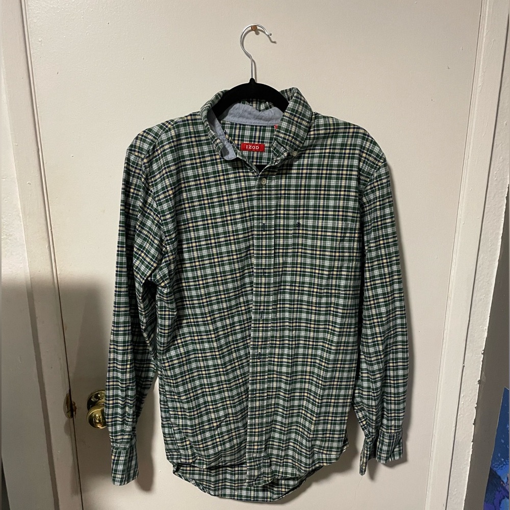 IZOD men’s plaid shirt size S